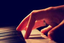 开云官网-西班牙一人少阿尔巴尼亚赢球，保持卫冕冠军荣誉