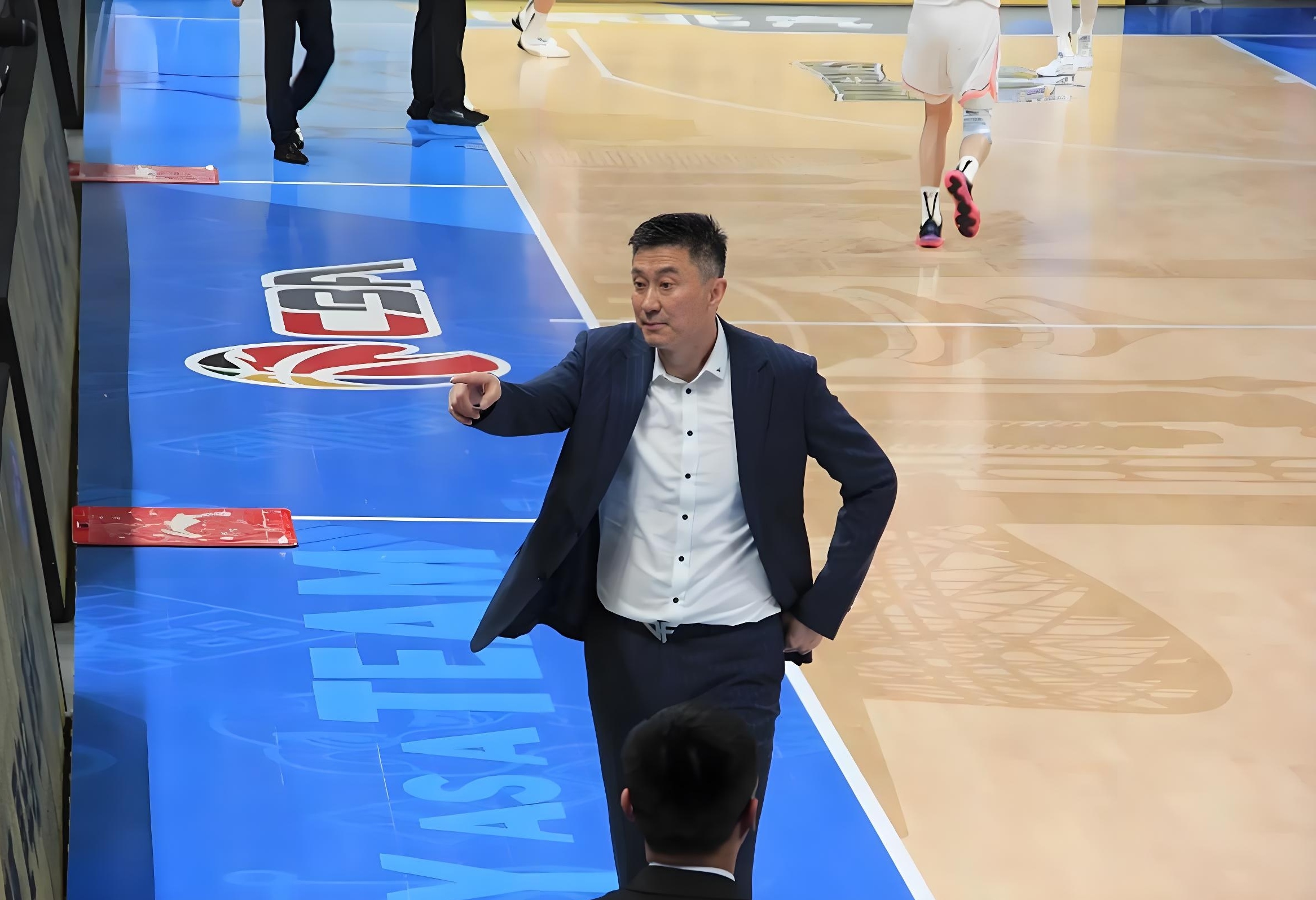 关于前任名帅回归执教，球队复苏势头明显的信息