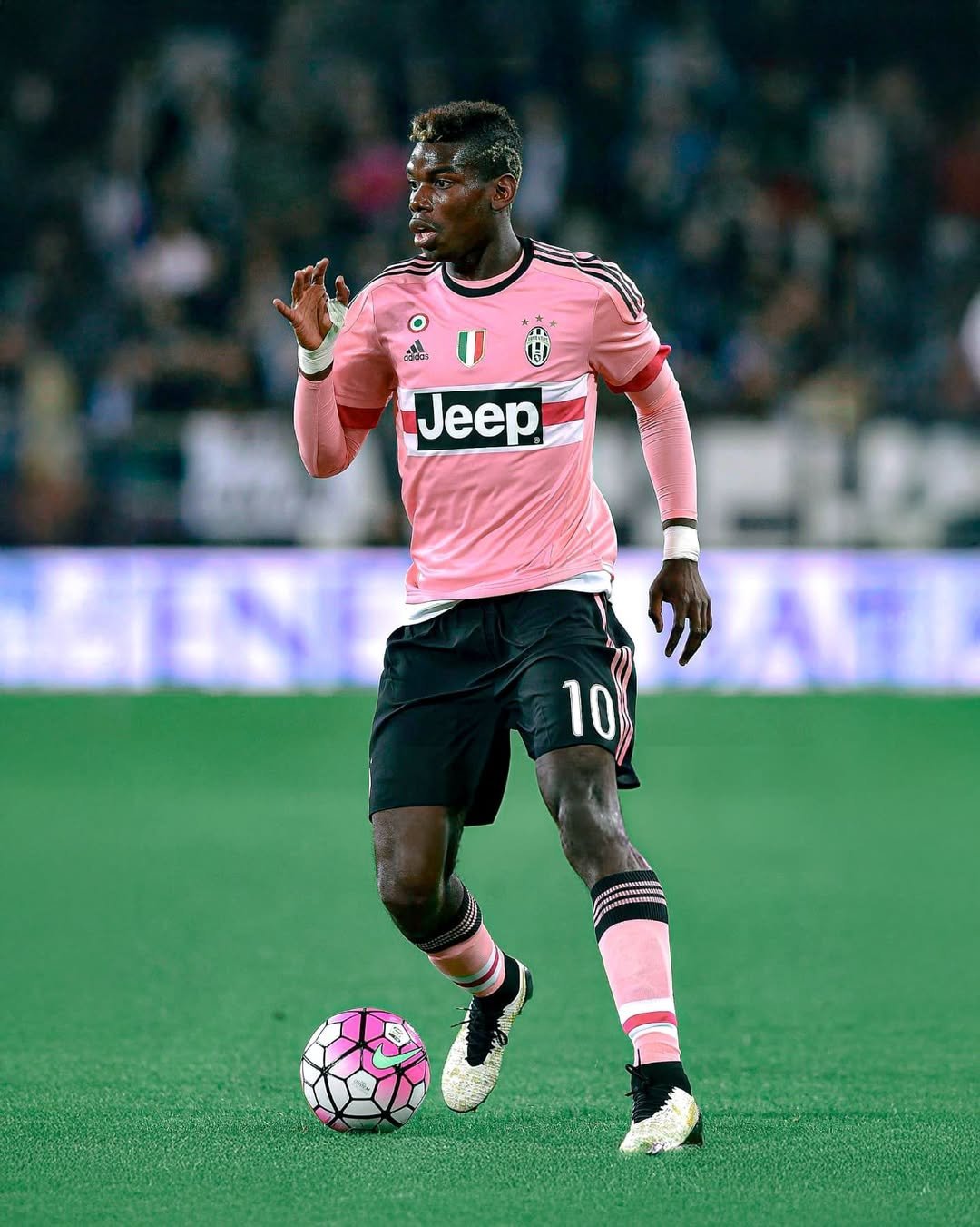 包含尤文图斯好运不断，连续取得联赛胜利保持领先的词条