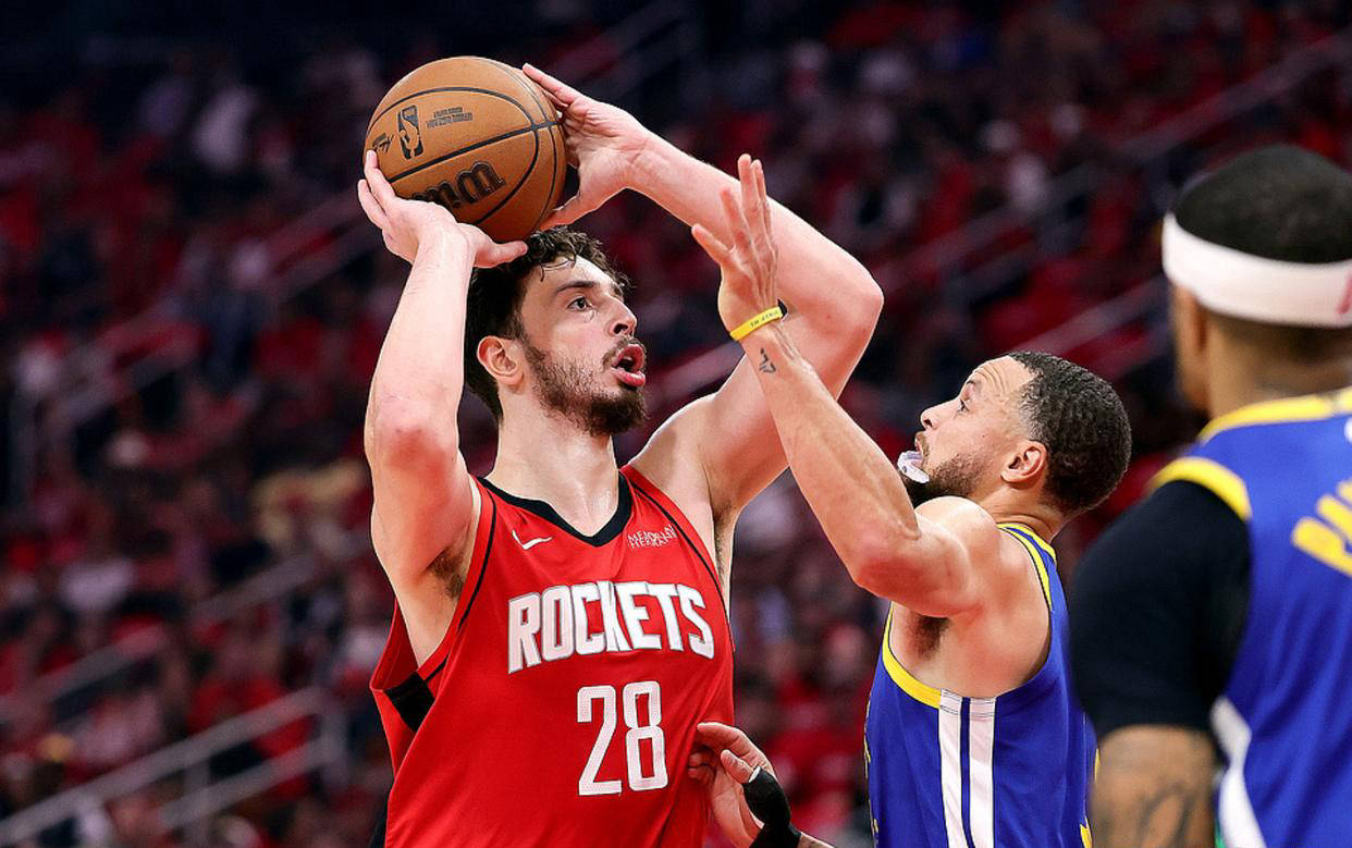 开云体育app-火箭球员连续砍分，带队屡次击败对手