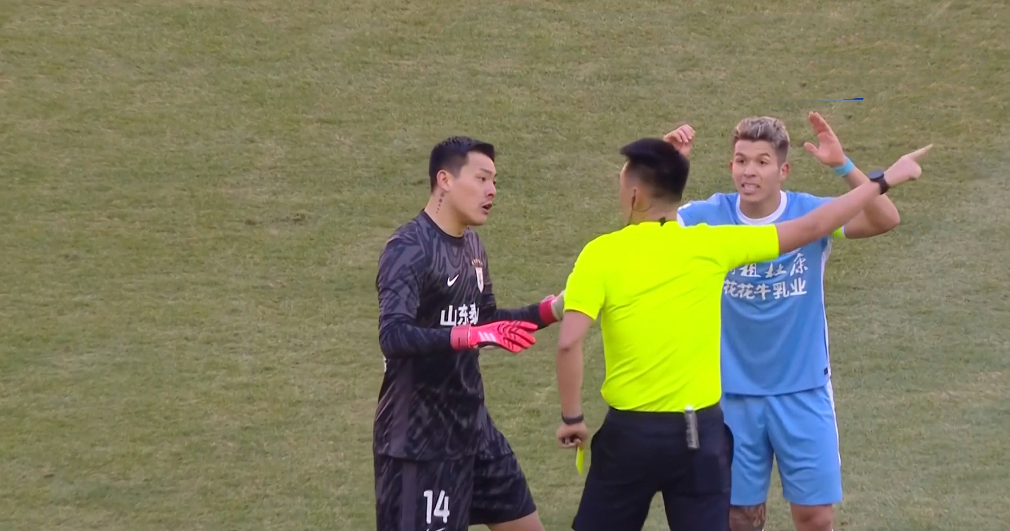 开云平台-本赛季中超焦点战事再度上演，观众热情高涨的简单介绍