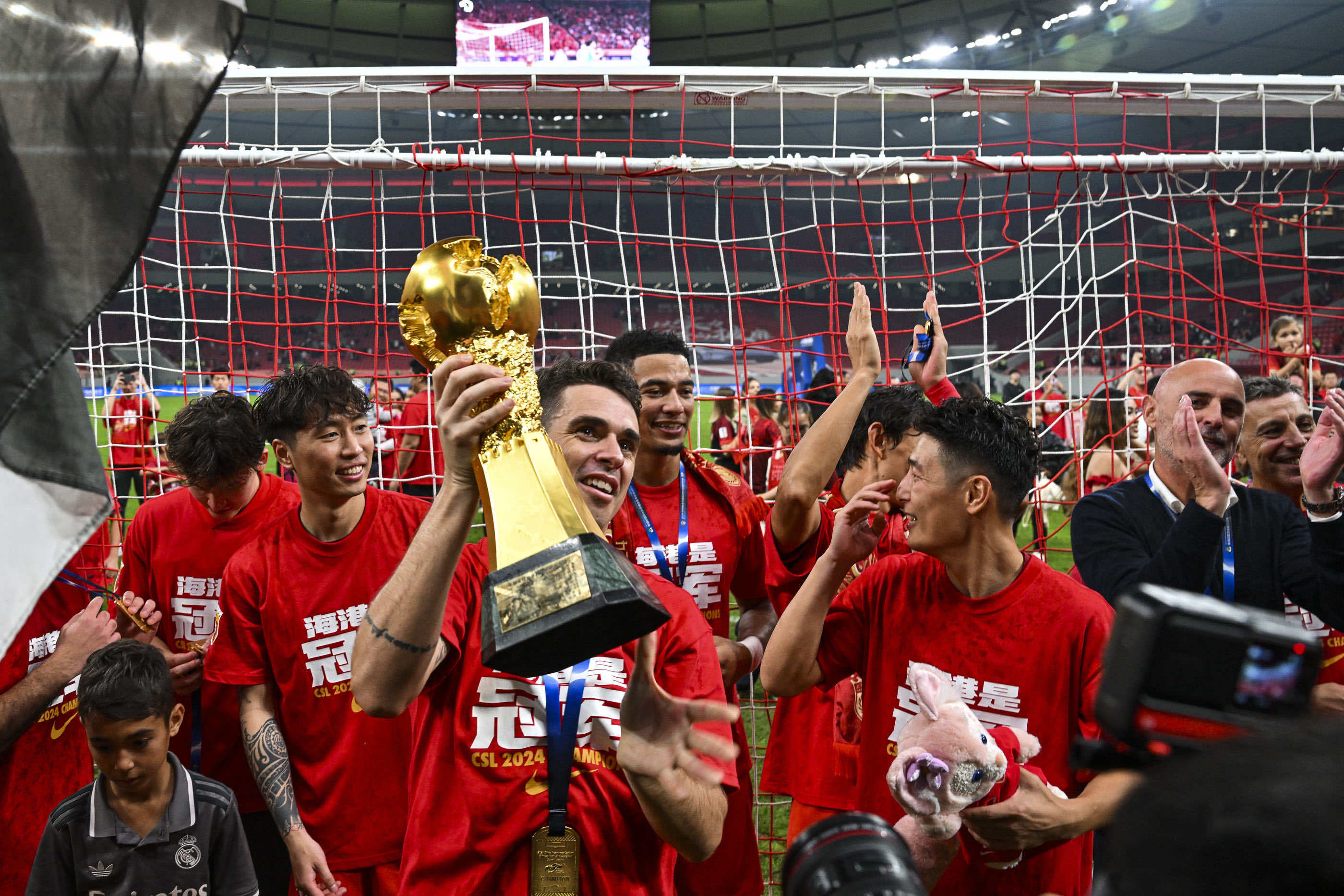 包含传奇球星重返中超赛场,准备为球队再战的词条 包含传奇球星重返中超赛场,准备为球队再战的词条