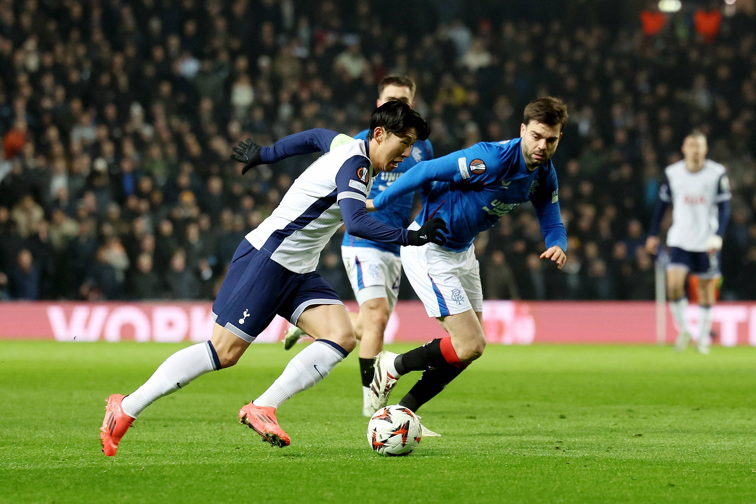 拉齐奥主场大胜,锁定欧战资格 拉齐奥主场大胜,锁定欧战资格