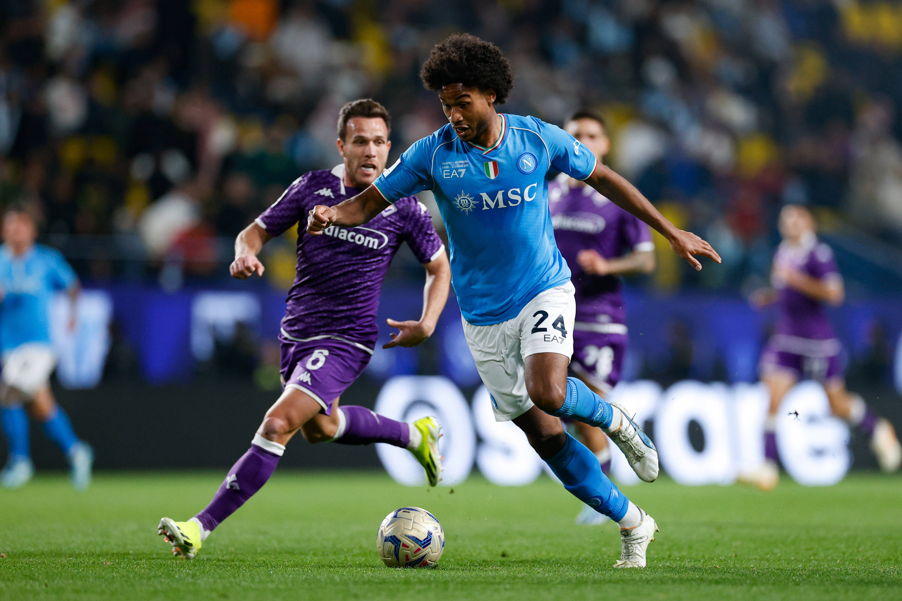 开云体育中国-佛罗伦萨队主场不敌克罗托内