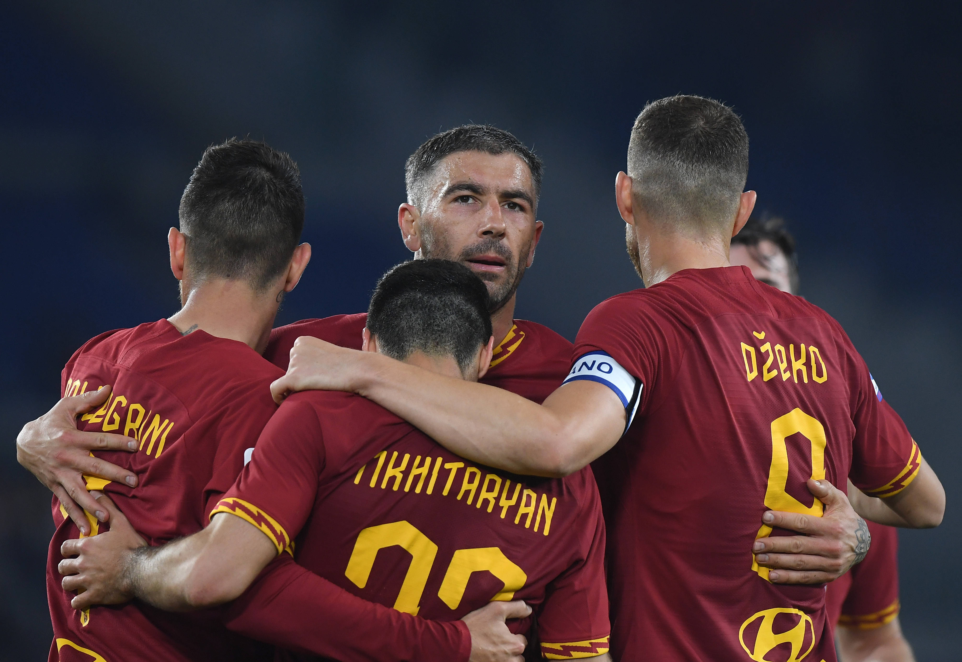 比赛的胜负关乎球队的未来发展