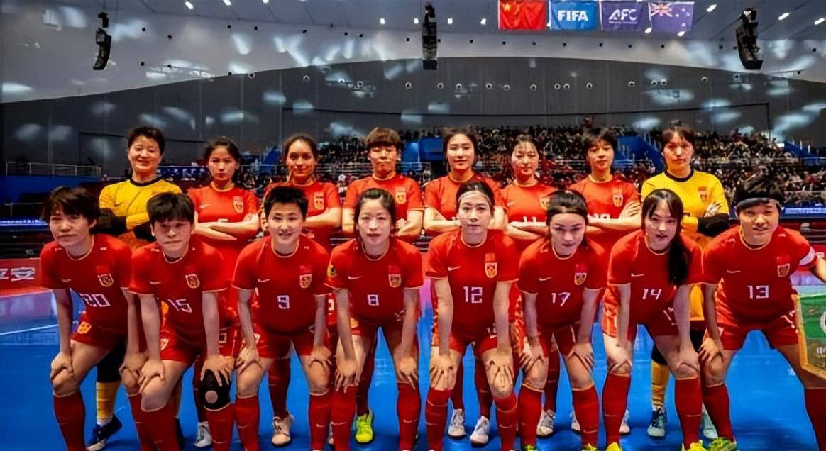 中国女足球队取得佳绩,得到表扬 中国女足球队取得佳绩,得到表扬