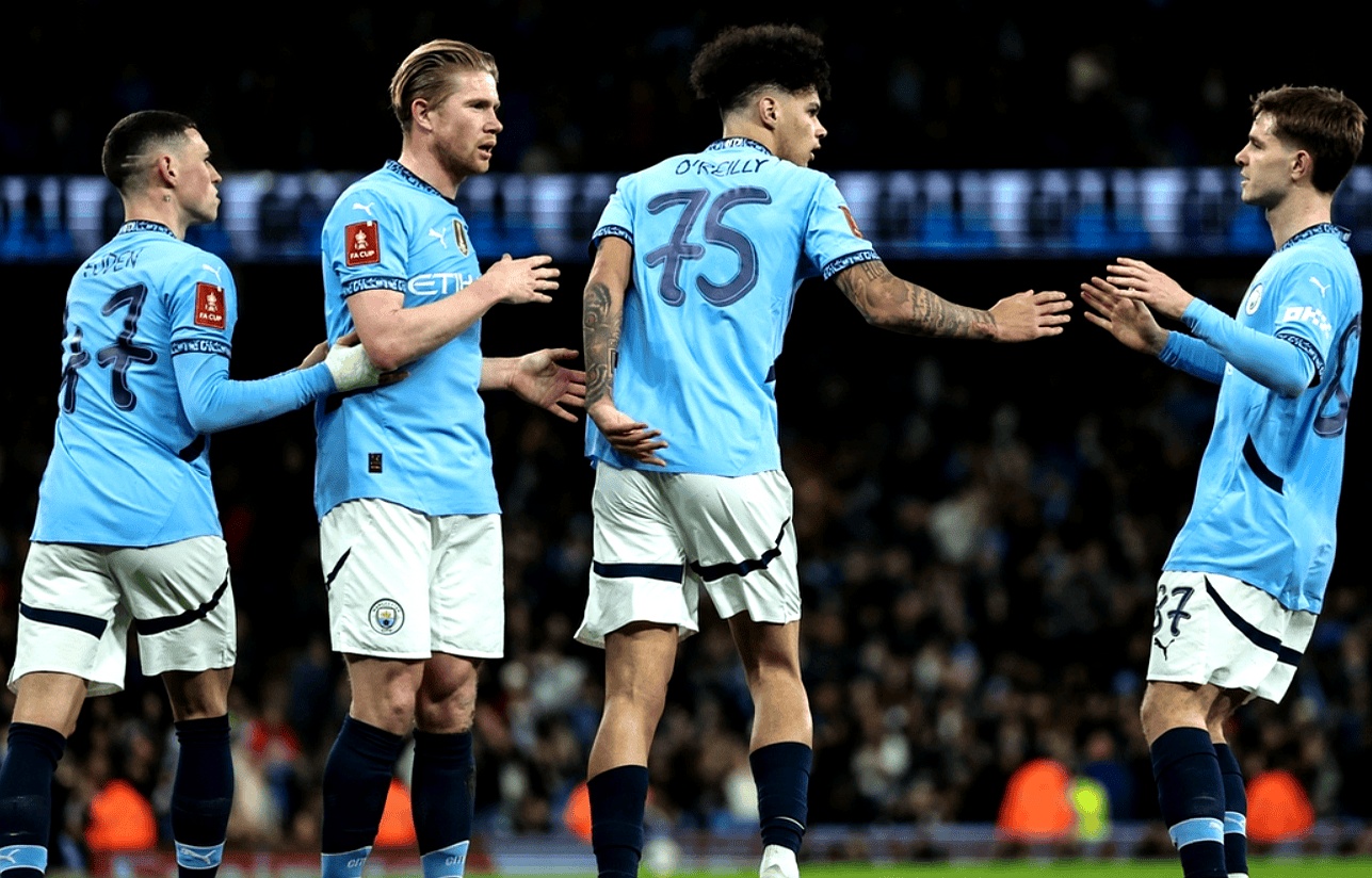 包含惊心动魄!东西球队在国际赛场上展开激烈竞争的词条 包含惊心动魄!东西球队在国际赛场上展开激烈竞争的词条