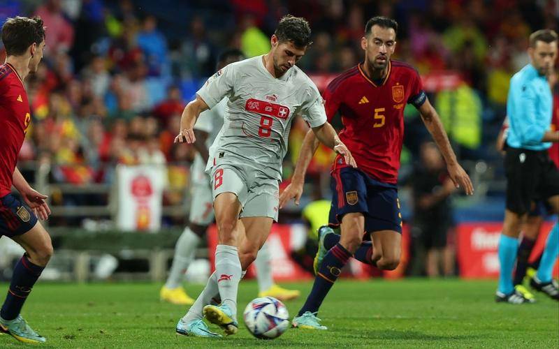 关于意大利客场战胜瑞士,小组第一晋级!的信息 关于意大利客场战胜瑞士,小组第一晋级!的信息