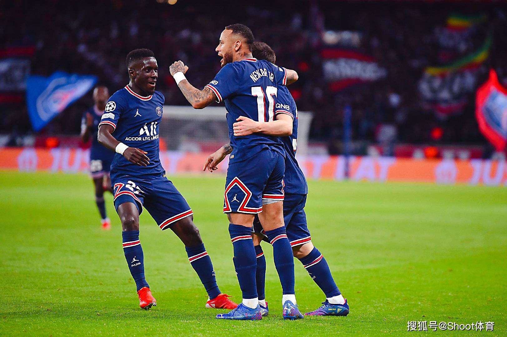 开云体育-昂热战胜里昂，保持不败纪录的简单介绍