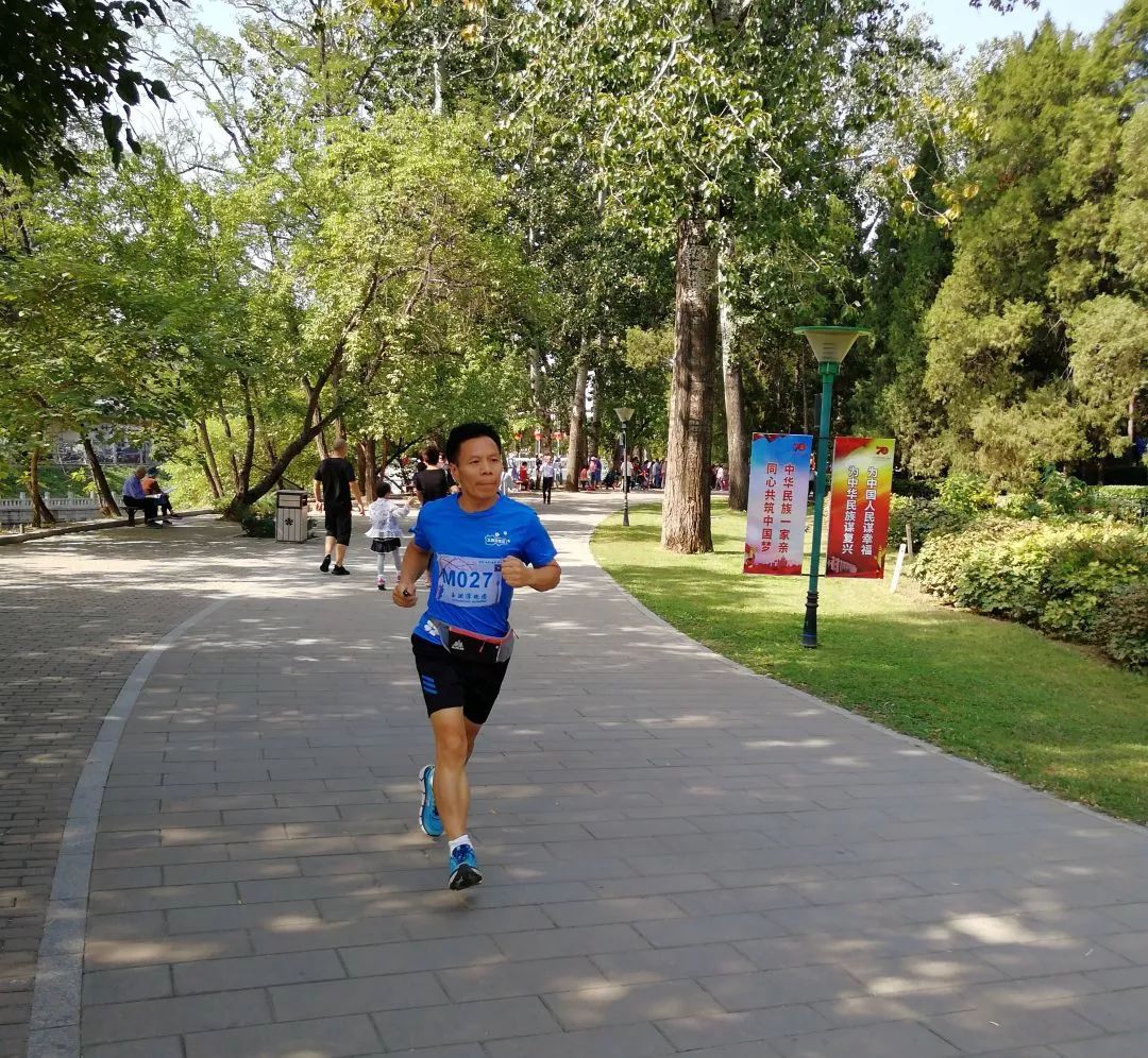 开云下载-包含经验队老将坚守阵地，球队士气高涨带来连胜的词条