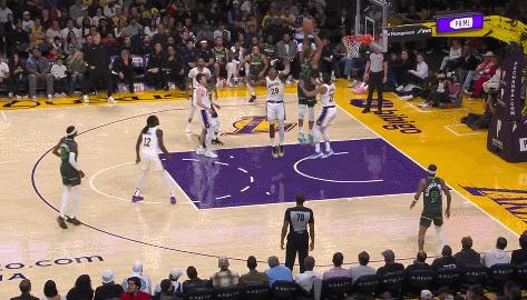 开云体育登录-包含NBA球员因伤缺席重要比赛，队伍备战艰难的词条