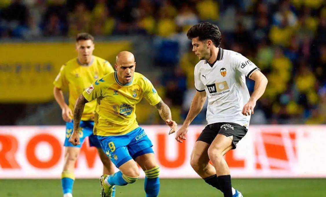 阿拉维斯客场不敌埃瓦尔，遭遇三连败