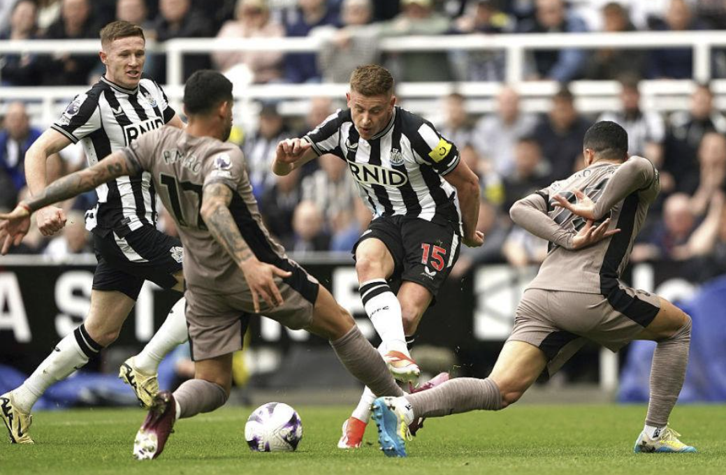 包含热刺客场遭遇惨败,球队状态不稳定的词条 包含热刺客场遭遇惨败,球队状态不稳定的词条