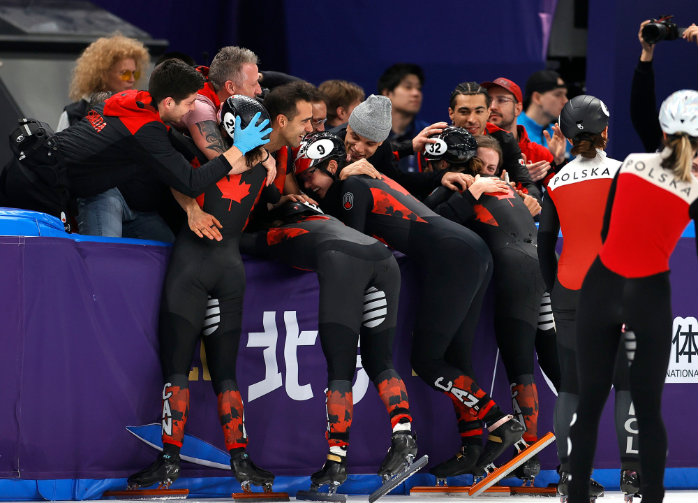 加拿大女足队卫冕冠军称霸赛场 加拿大女足队卫冕冠军称霸赛场