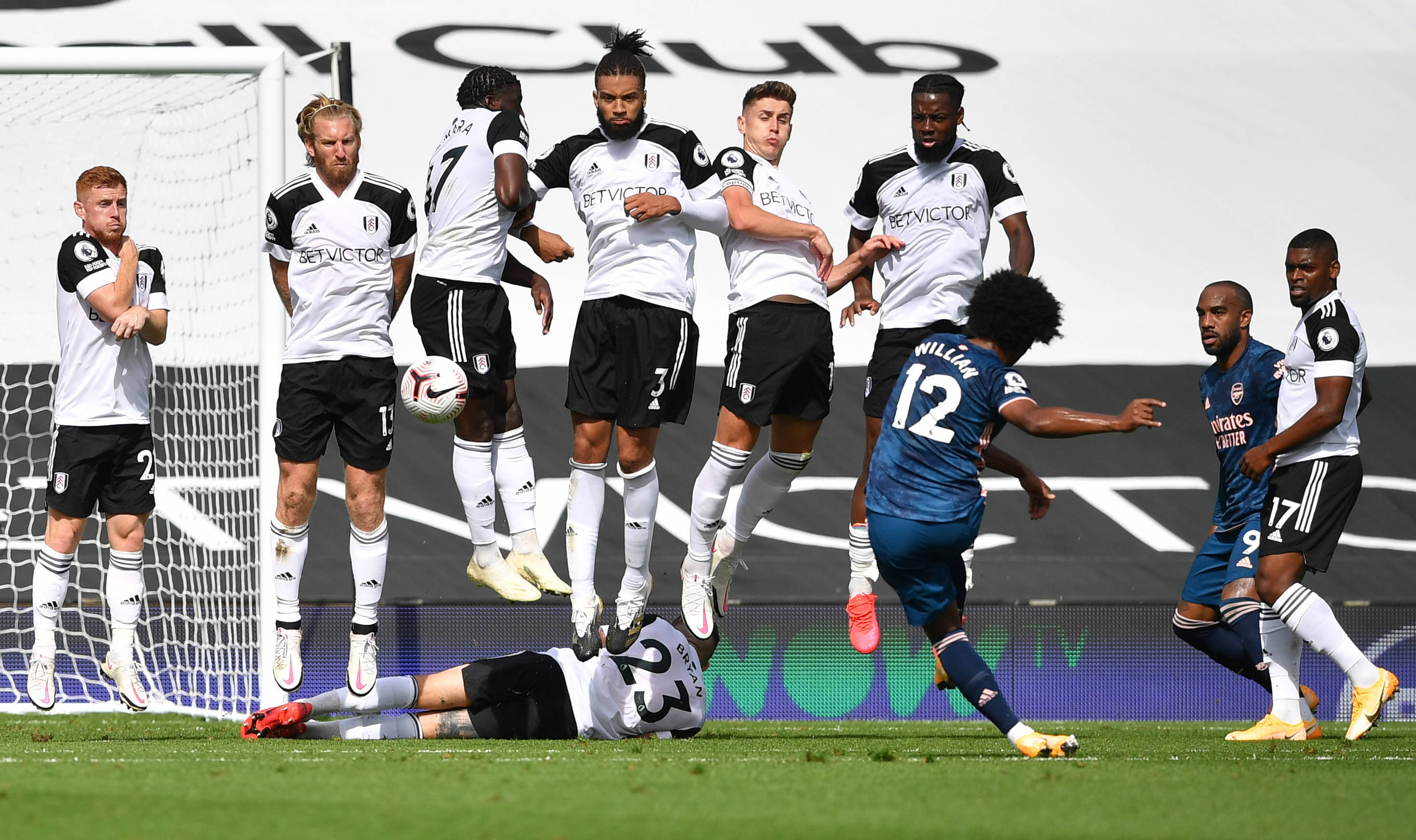 开云体育在线-富勒姆主场告捷，英冠联赛领跑