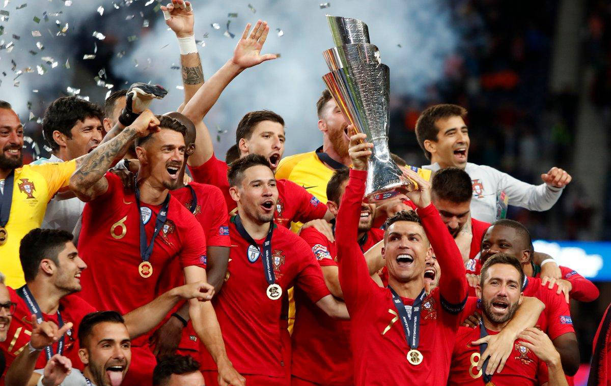 开云下载-葡萄牙球员备战决赛，迎战对手