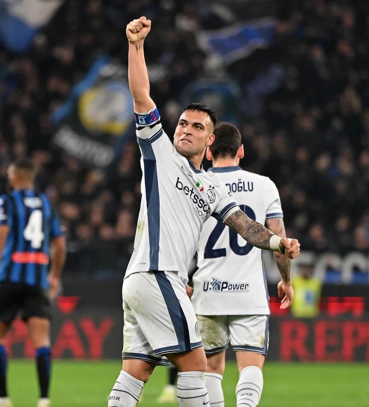 那不勒斯逆转取胜,赢得三连胜 那不勒斯逆转取胜,赢得三连胜