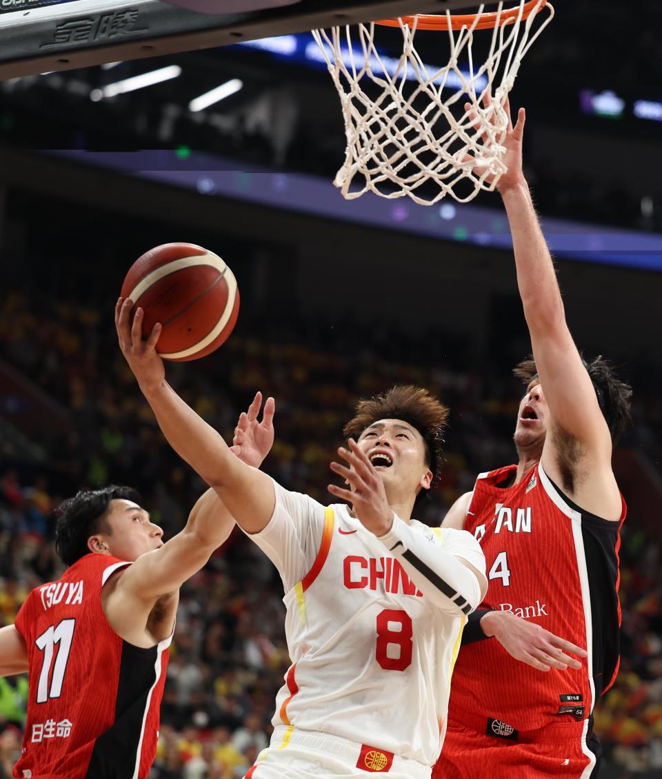 亚洲杯篮球锦标赛决赛激烈展开，实力擂台