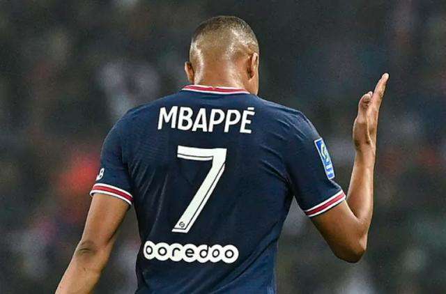 关于传闻:独苗巨星有意加盟其他豪门球队的信息 关于传闻:独苗巨星有意加盟其他豪门球队的信息