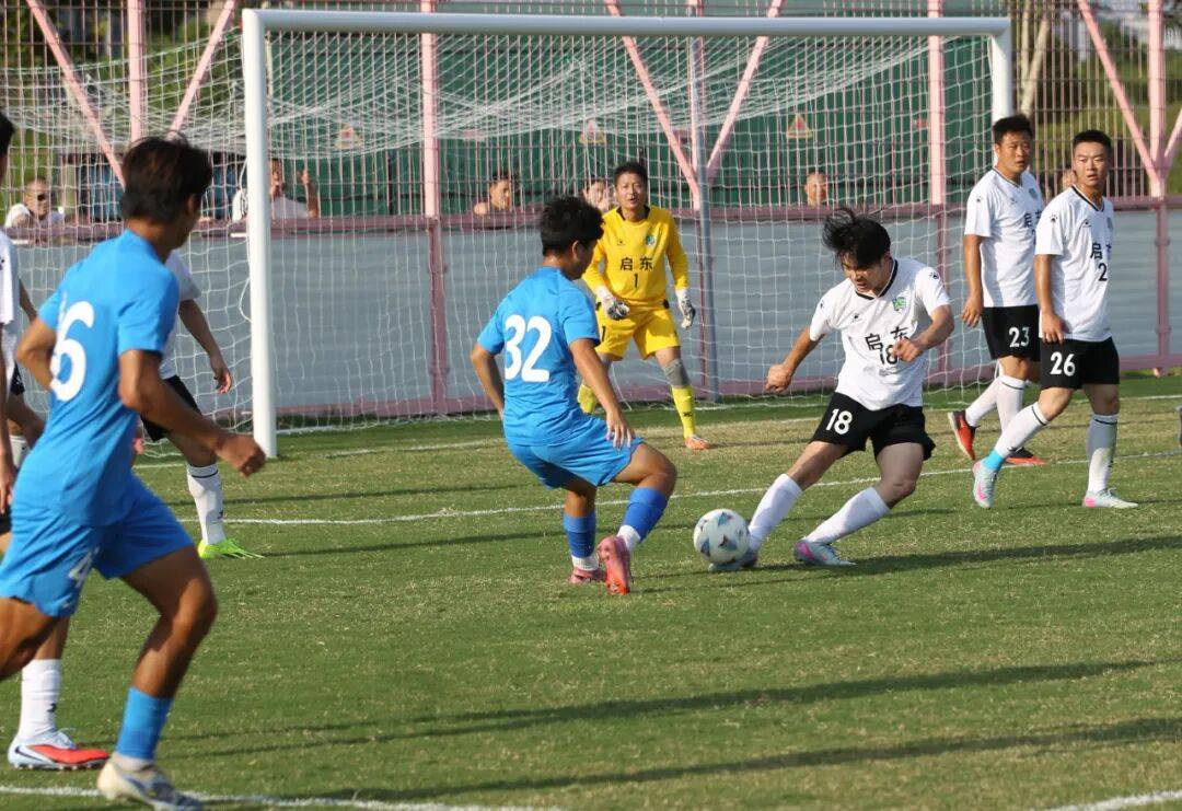 全国各地足球赛事精彩纷呈,竞技水平逐渐提高 全国各地足球赛事精彩纷呈,竞技水平逐渐提高