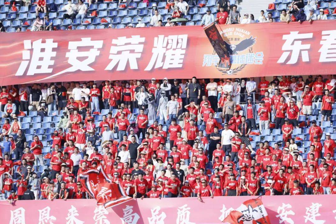 开云下载-南京六和塞队：江苏苏宁对阵重庆斯威，谁能笑到最后？的简单介绍