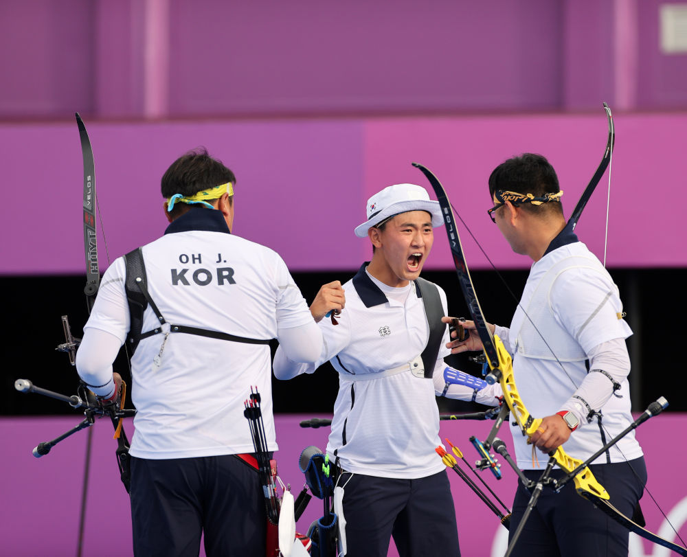 射箭男子团体共拼不畏轻举妄动 射箭男子团体共拼不畏轻举妄动