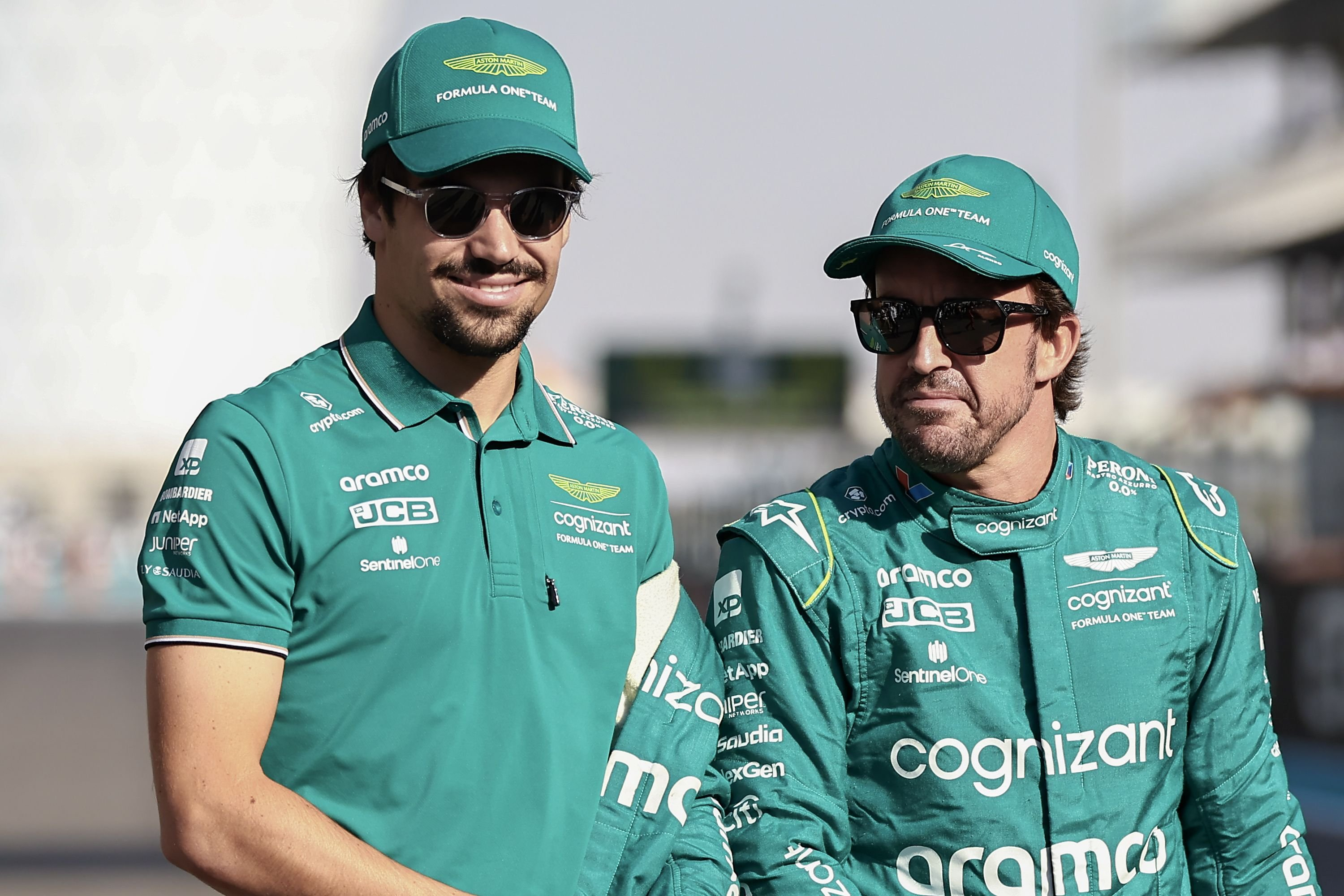 阿斯顿马丁碾压梅赛德斯，拉塞尔点燃赛场的简单介绍