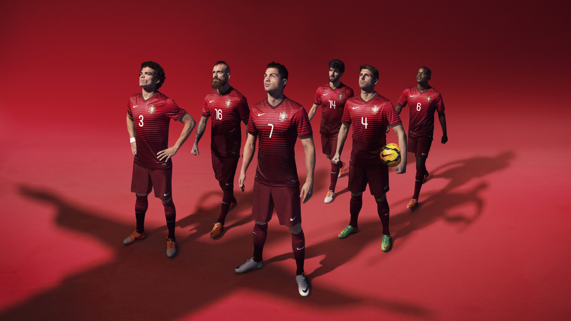 双星闪耀夜，太阳湖人鏖战NBA，马克西欧冠半决赛接管绿茵