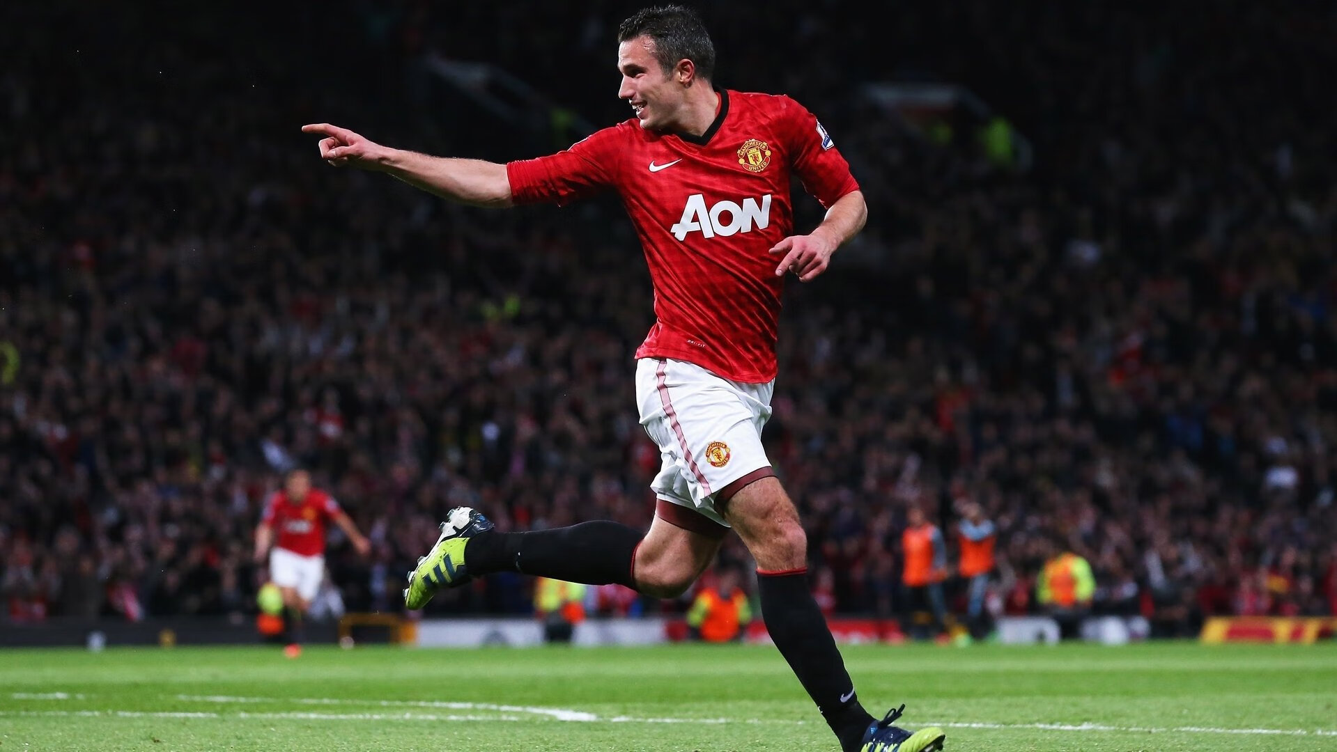 迪马利亚三连击瞬间摧毁塞维利亚防线，马赛战术碾压彰显欧战雄心