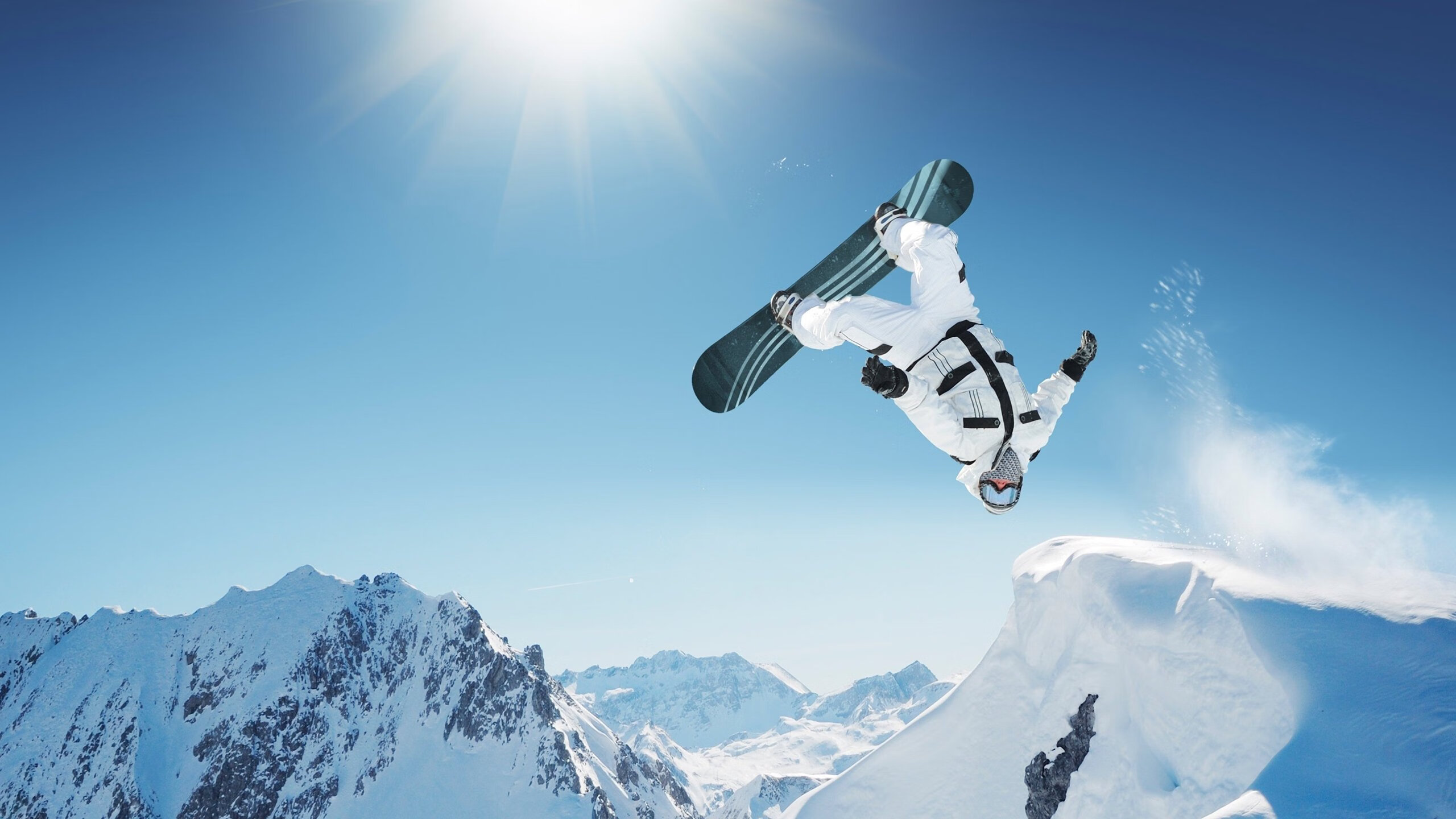 绿茵场上的征服与溃败，当国家德比般的对抗遇上加拿大式打穿